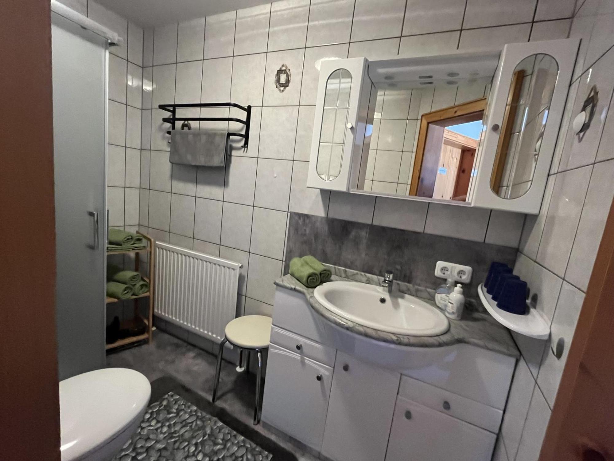 Apartment Familie Thomas Und Angelika Melmer Sankt Leonhard im Pitztal Luaran gambar