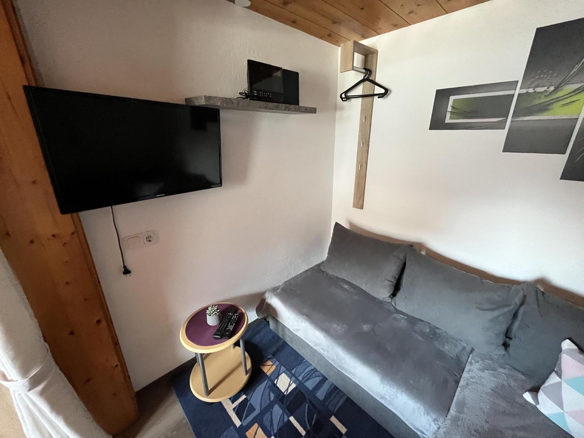 Apartment Familie Thomas Und Angelika Melmer Sankt Leonhard im Pitztal Luaran gambar