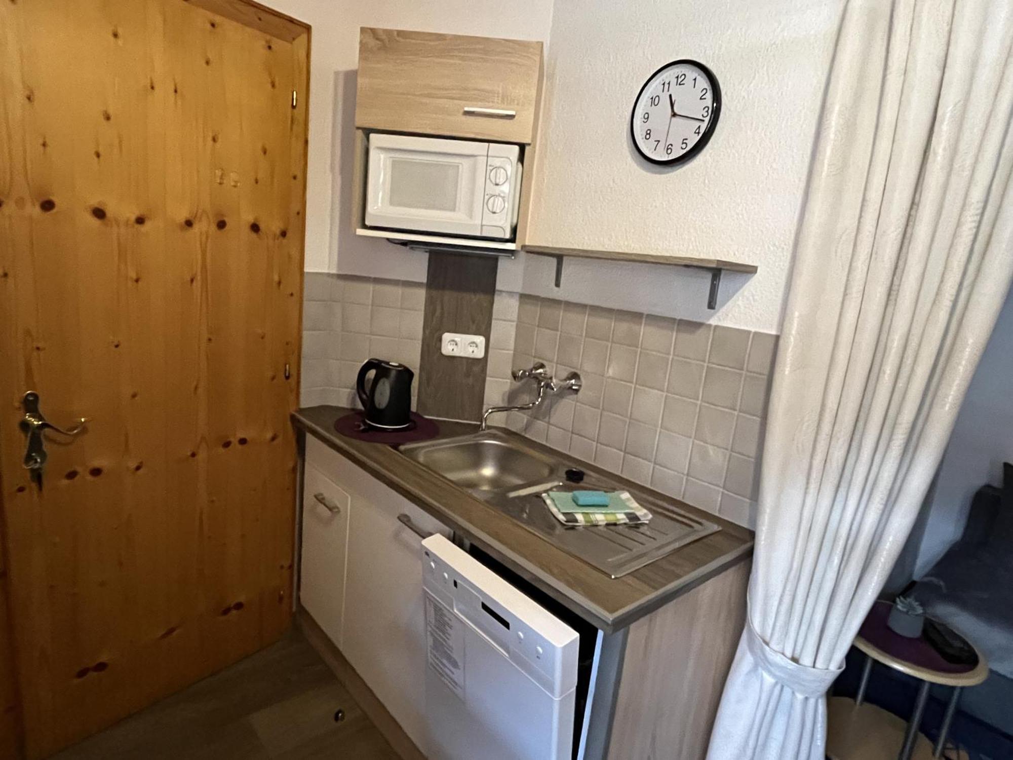 Apartment Familie Thomas Und Angelika Melmer Sankt Leonhard im Pitztal Luaran gambar
